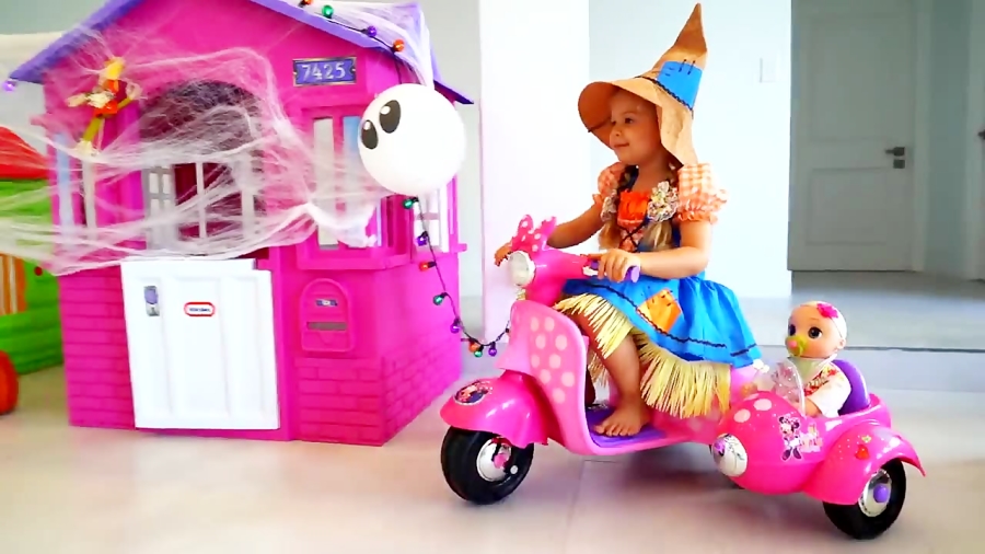 ماجراهای دیانا و روما - آب نبات های جشن هالووین برای پرنسس دیانا